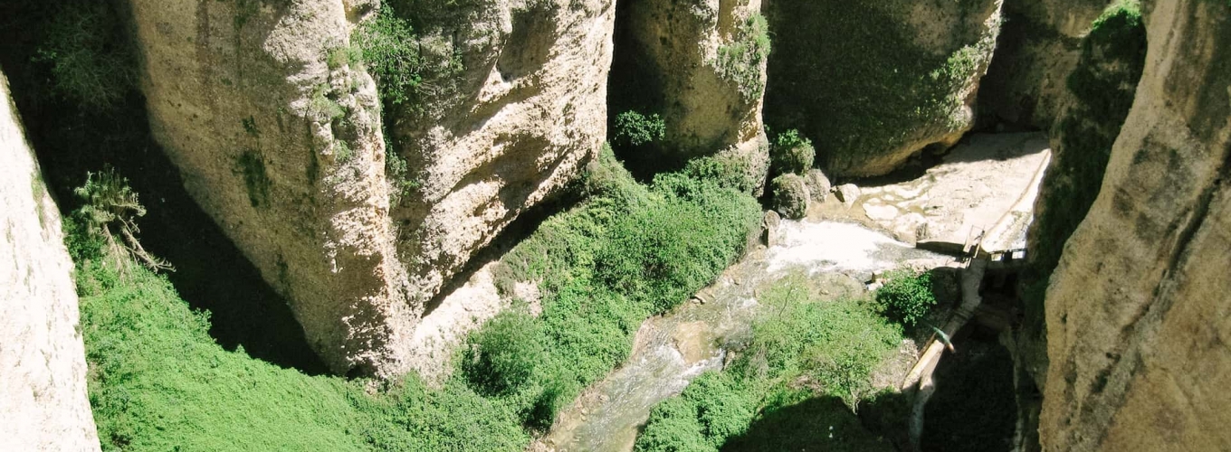 Agua y ciudad: El Guadalevín